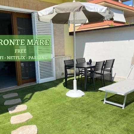 Novella Del Mar Prima Fila Dal Mare Villa Grottammare Kültér fotó
