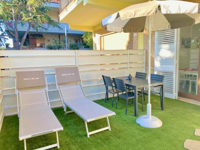 Novella Del Mar Prima Fila Dal Mare Villa Grottammare Kültér fotó